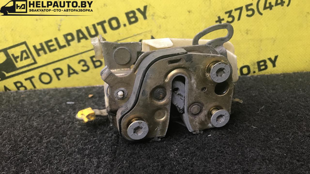 замок двери передней правой Opel Astra F (1991 - 1994), 1.6 л., бензин, МКПП, универсал, передний привод - фото №1