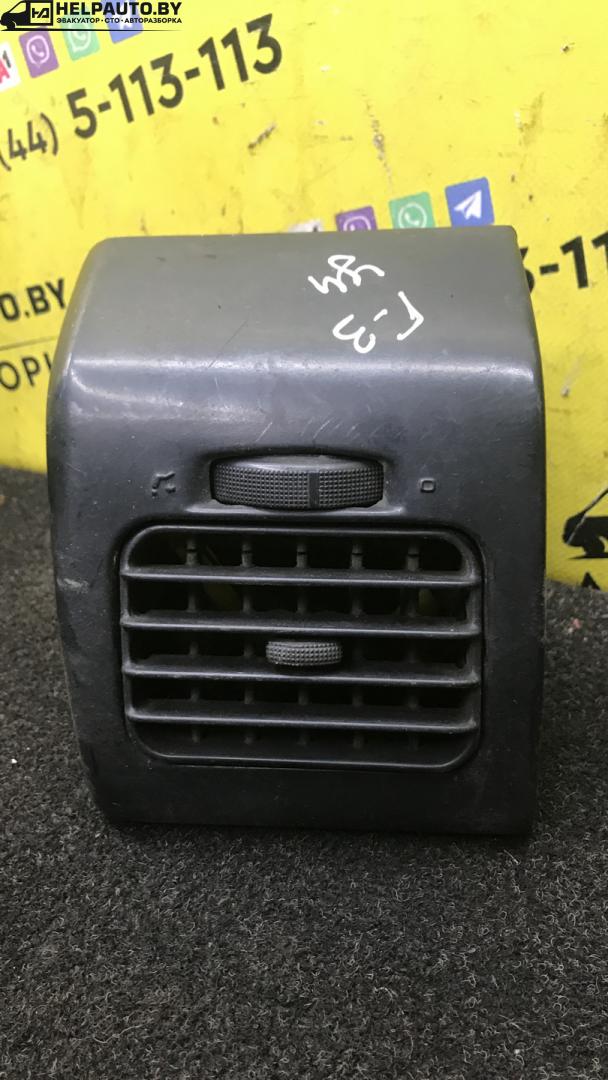 дефлектор обдува салона Volkswagen Golf 3 поколение 1994, 1.9 л., D, дизель, МКПП, универсал, передний привод - фото №1