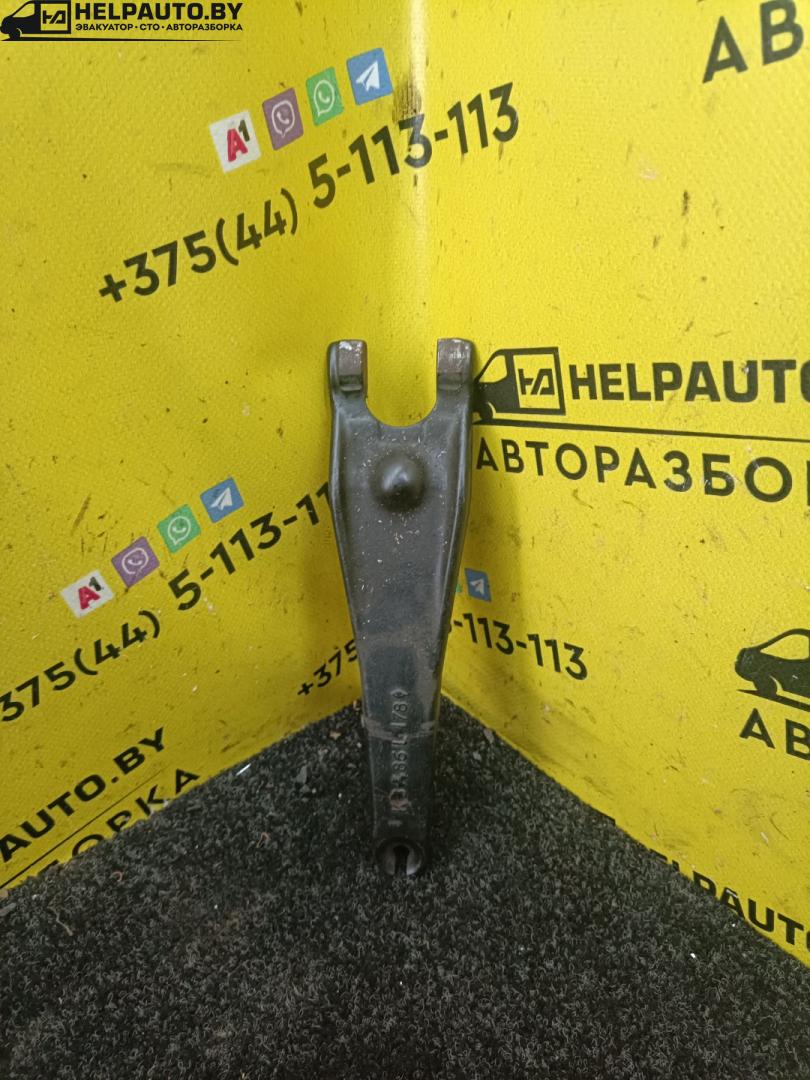 вилка сцепления Renault Laguna 1 поколение 1997, 1.8 л., i, F3P 670, бензин, МКПП, хетчбэк 5 дв., передний привод - фото №1