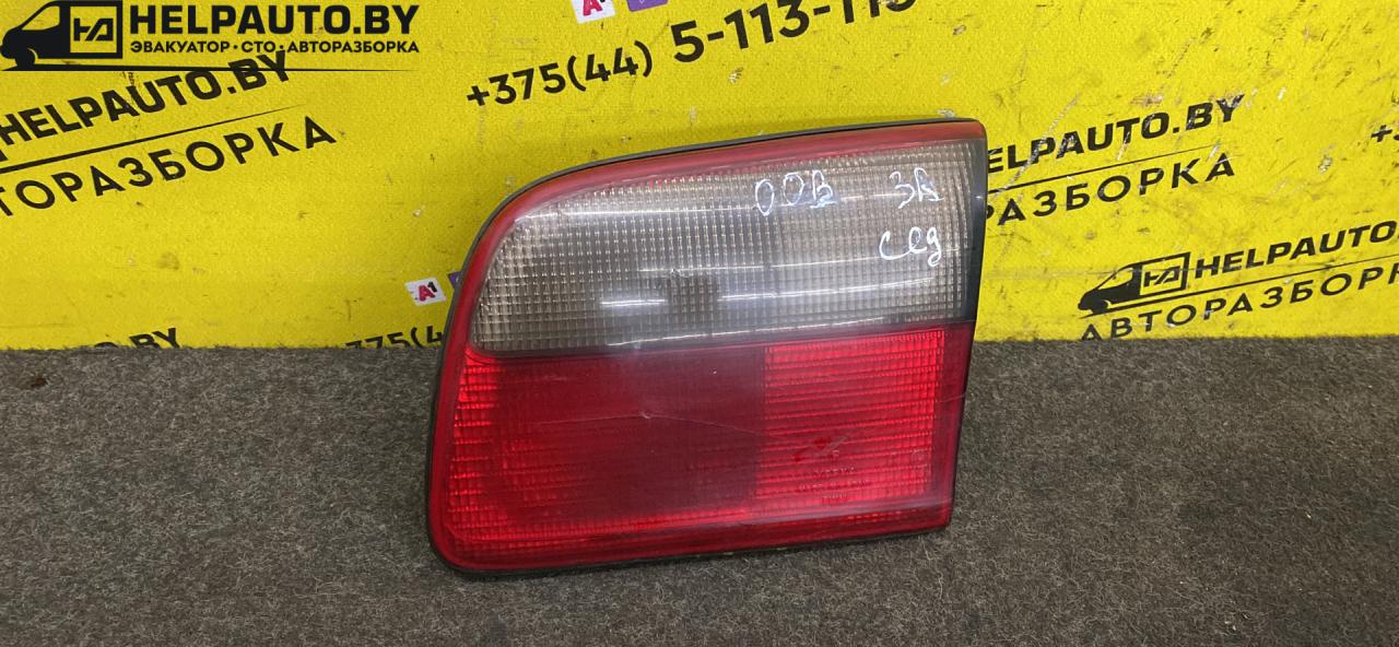 фонарь крышки багажника правый Opel Omega B 1997, 2.5 л., i, X 25 XE, бензин, МКПП, седан, задний привод, X25XE - фото №1