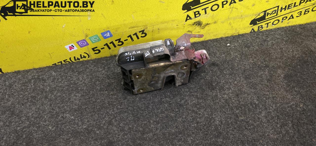 замок двери передней левой Volkswagen Golf 3 поколение 1994, 1.4 л., бензин, МКПП, купе, передний привод, ABD - фото №1