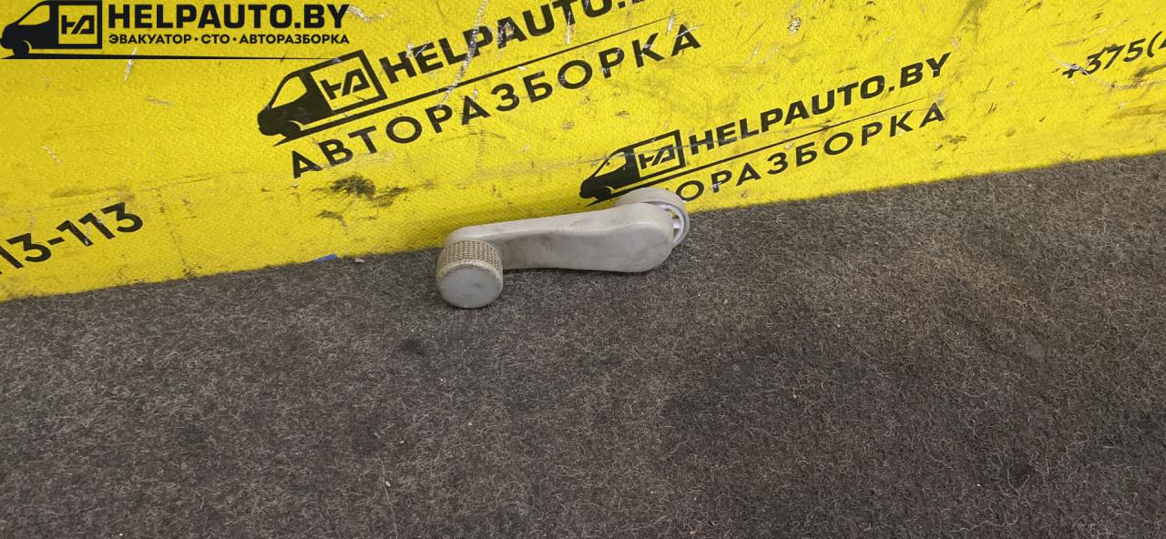 ручка стеклоподъемника Volkswagen Golf 3 поколение 1994, 1.4 л., бензин, МКПП, купе, передний привод, ABD - фото №1