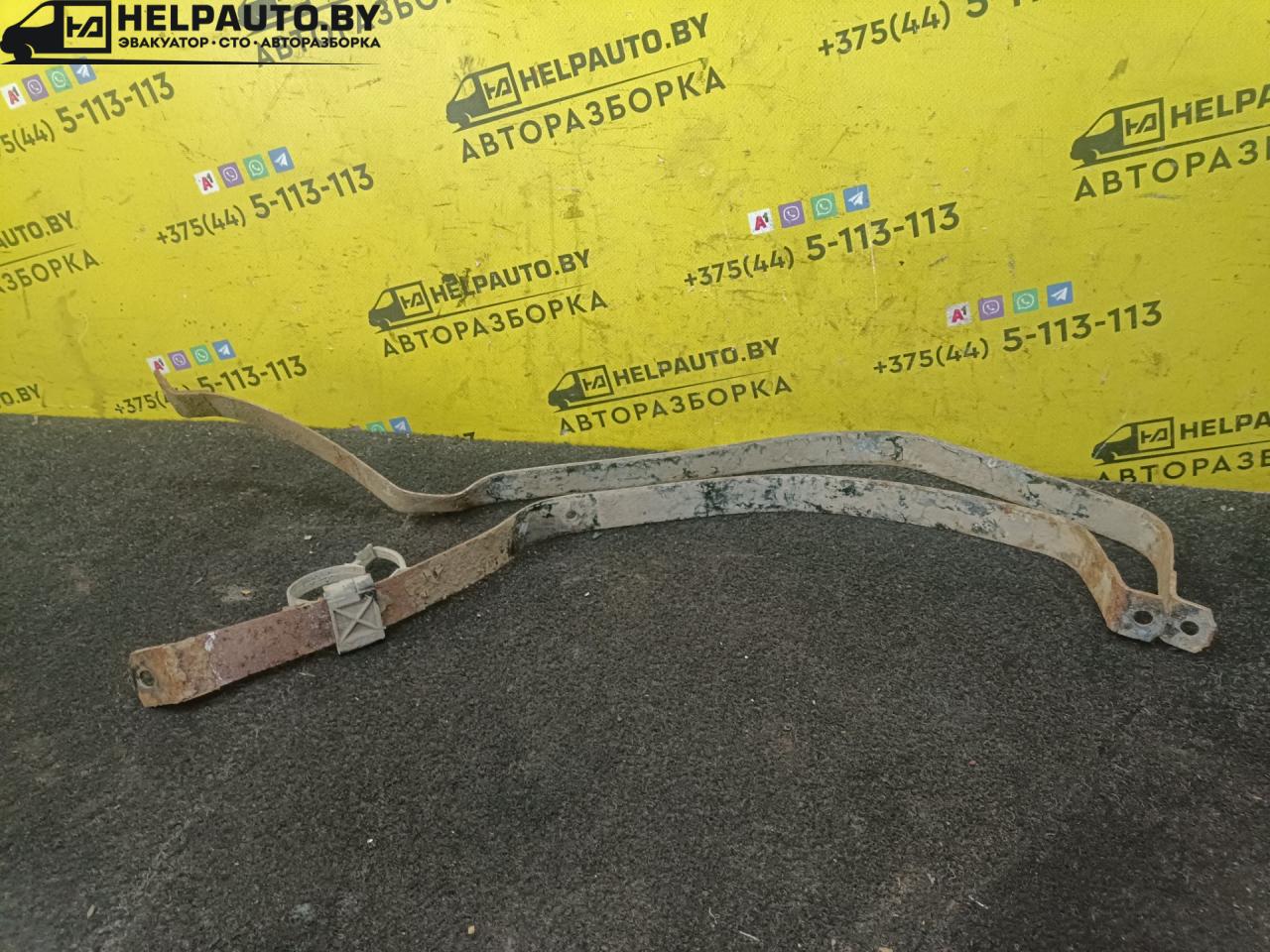 крепление бака топливного Opel Vectra B 1998, 1.8 л., i, бензин, МКПП, универсал, передний привод - фото №1