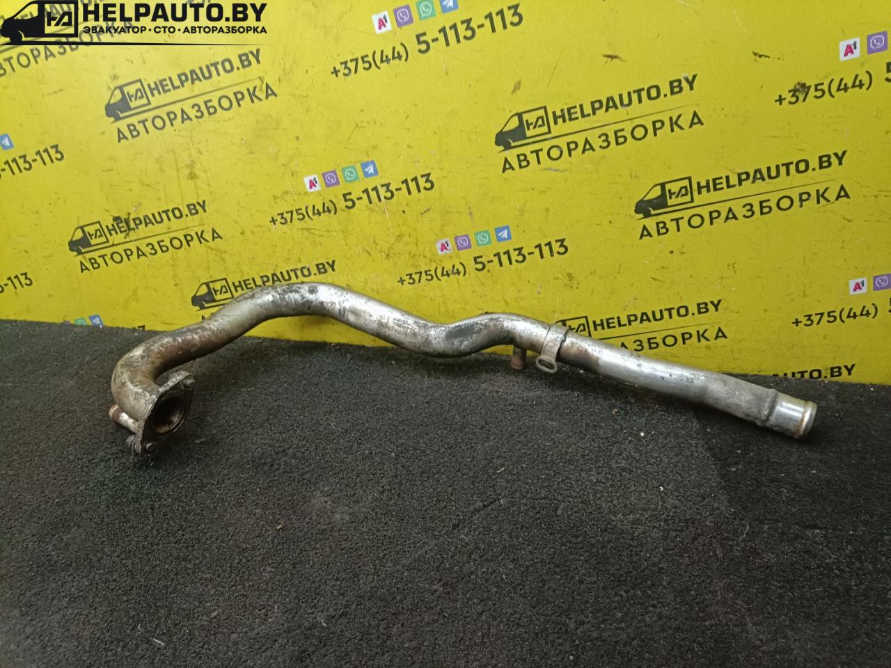 трубка охлаждающей жидкости Opel Omega B 1997, 2.5 л., бензин, МКПП, седан, задний привод, X25XE - фото №1