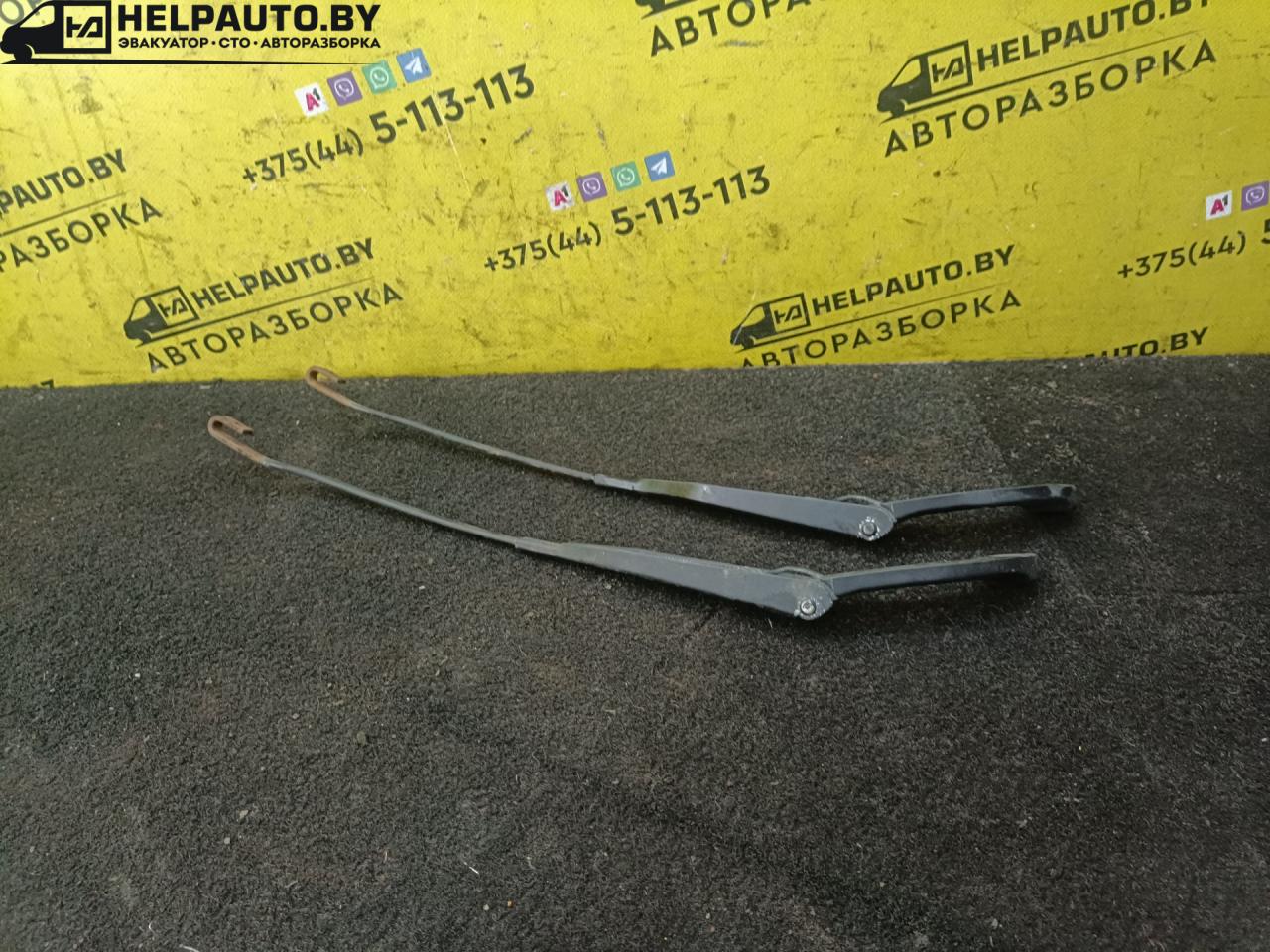 щеткодержатель (поводок стеклоочистителя, дворник) SEAT Toledo 1 поколение 1993, 1.6 л., бензин, МКПП, передний привод - фото №1