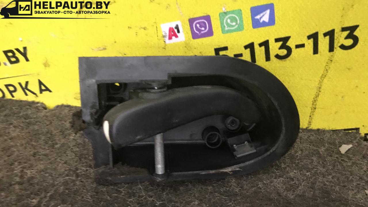 ручка внутренняя передняя правая Ford Mondeo 1 поколение (1993 - 1996), 1.6 л., i, бензин, МКПП, универсал, передний привод, DOHC - фото №1