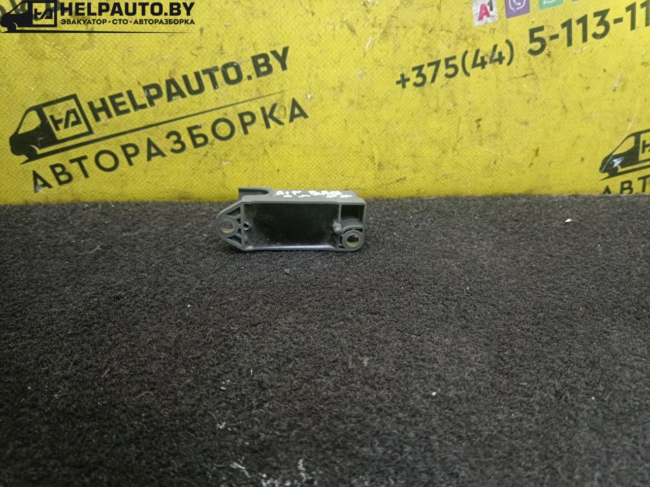 датчик AirBag Volkswagen Passat B5 1999 - фото №1