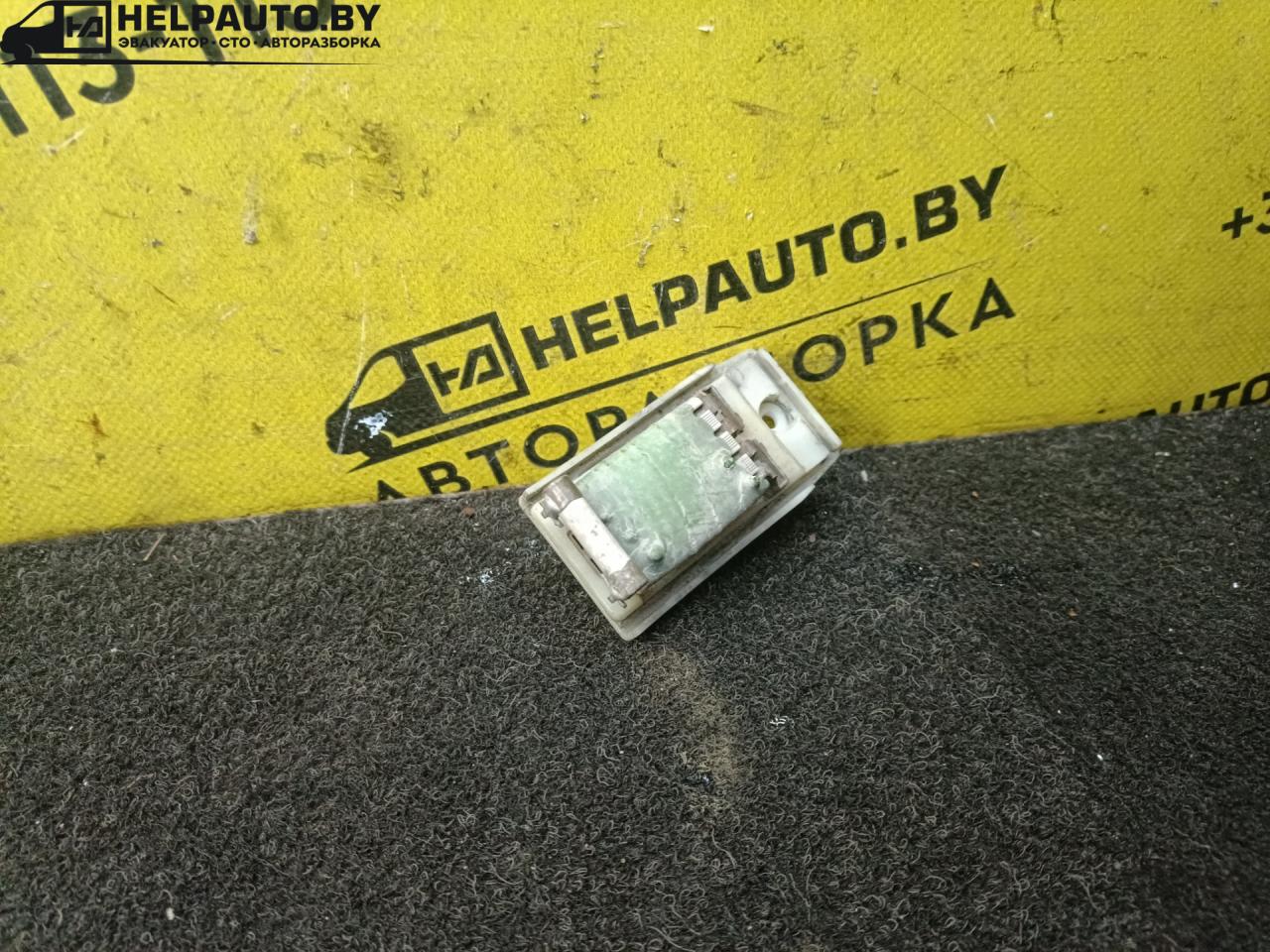 сопротивление печки Ford Mondeo 1 поколение 1996, 1.8 л., дизель, МКПП, универсал, передний привод - фото №1