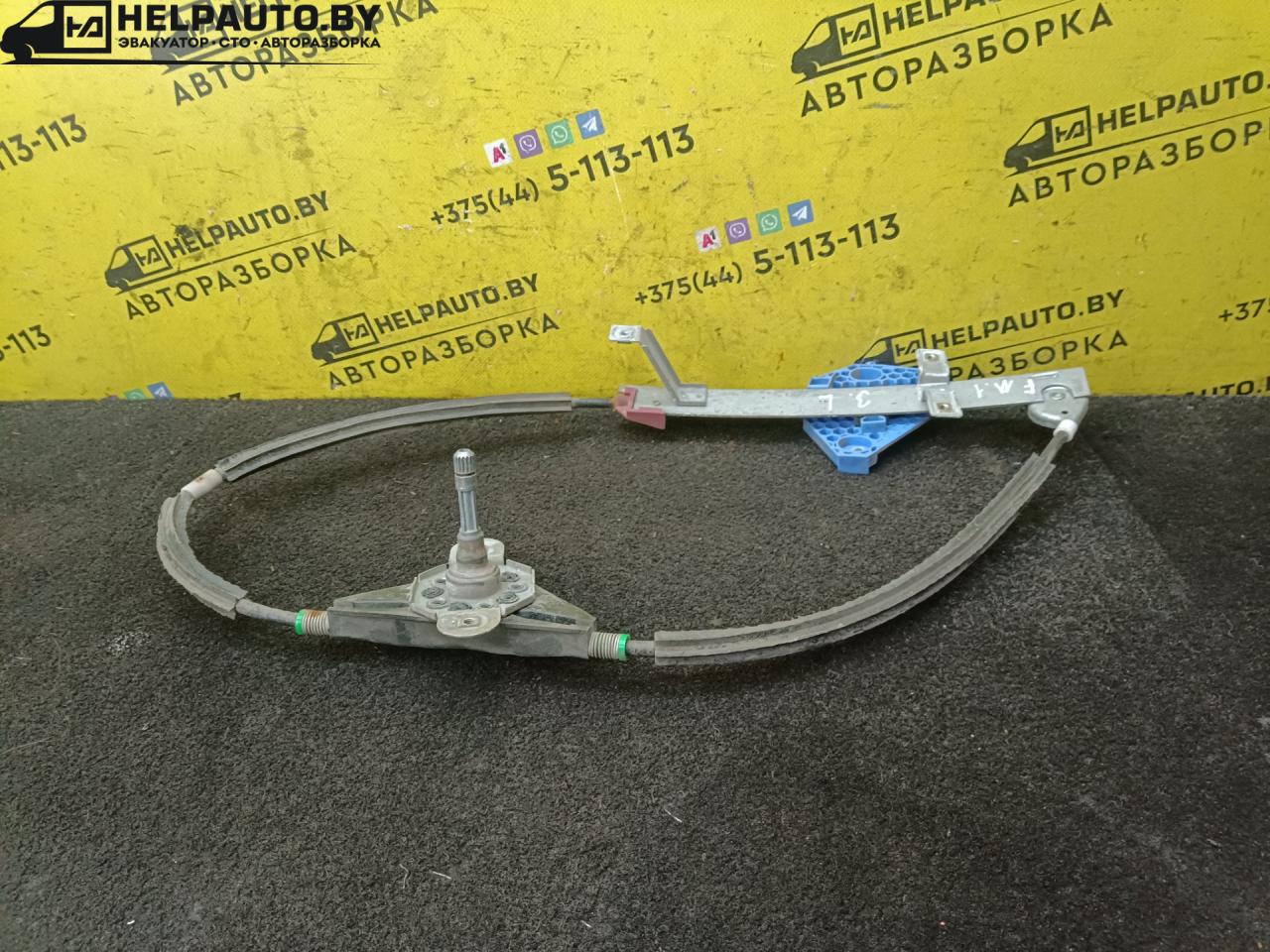 стеклоподъемник задний левый Ford Mondeo 1 поколение 1996, 1.8 л., дизель, МКПП, универсал, передний привод - фото №1