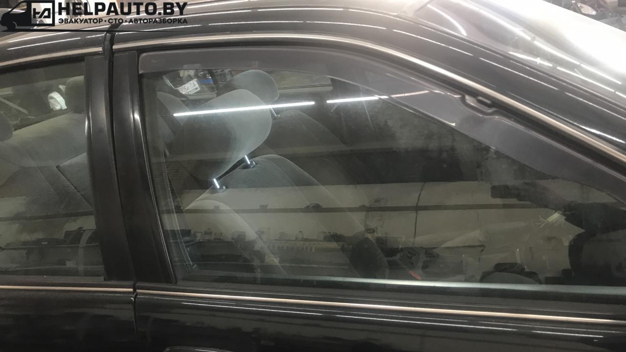 стекло двери передней правой Nissan Maxima A32 1999, 2.0 л., i, бензин, МКПП, седан, передний привод, VQ20 - фото №1