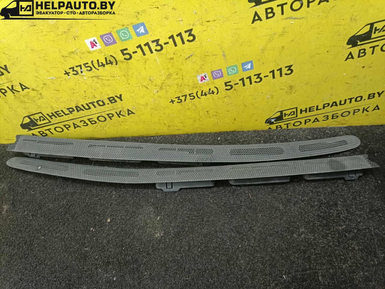 дефлектор обдува салона Opel Omega B 1998, 2.0 л., TDi, дизель, МКПП, седан, задний привод, X20DTH - фото №1