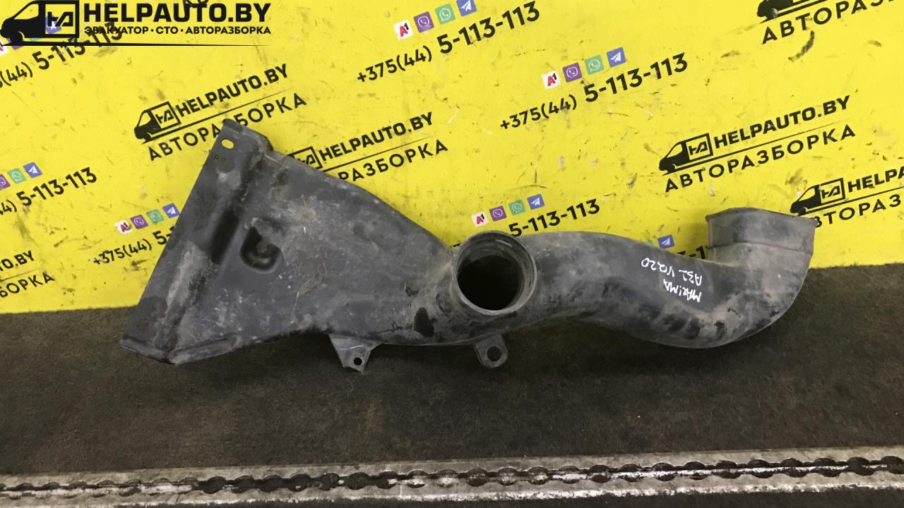 воздухозаборник Nissan Maxima A32 1999, 2.0 л., i, бензин, МКПП, седан, передний привод, VQ20 - фото №1
