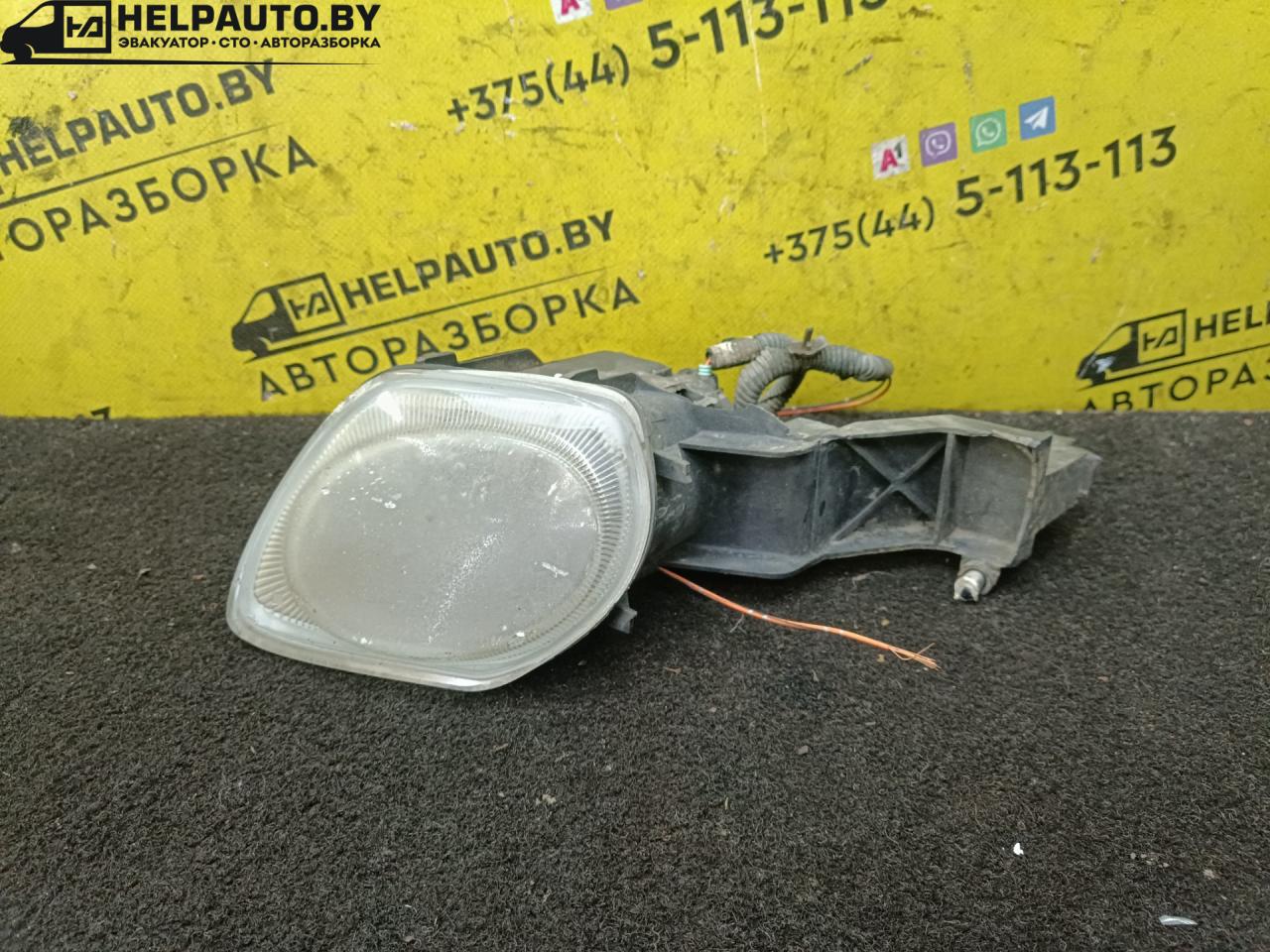 фара противотуманная правая Nissan Maxima A33 2003, 2.0 л., i, бензин, АКПП, седан, передний привод, VQ20DE - фото №1