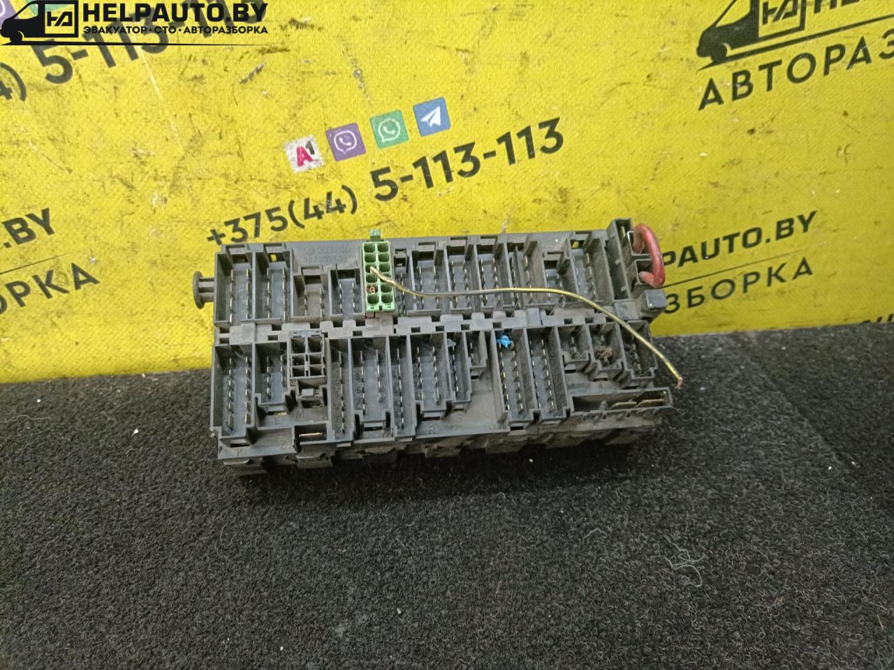 блок предохранителей Volkswagen Passat B4 1996, 357937039 - фото №1