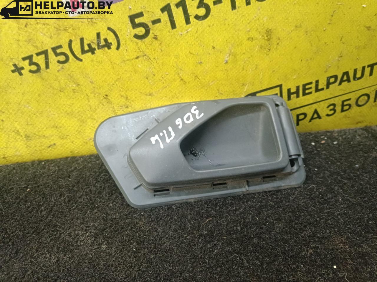 ручка внутренняя передняя левая Peugeot 306 1 поколение 1995, 1.8 л., i, бензин, 5МКПП, хетчбэк 5 дв., передний привод, LFZ, XU7JP - фото №1