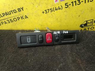 кнопка аварийной сигнализации Alfa Romeo 146 1 поколение 1996, 1.4 л., i, бензин, МКПП, хетчбэк 5 дв., передний привод