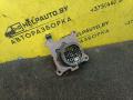 подушка под моновпрыск Nissan Primera P10 1995, 2.0 л., i, бензин, МКПП, седан, передний привод - фото №2