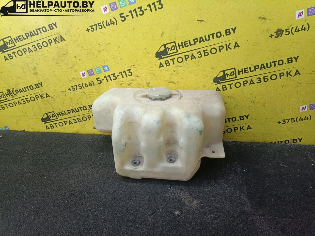 бачок омывателя Chevrolet Lumina 2 поколение 1996, 3.1 л., i, бензин, АКПП, минивэн, передний привод, MINIVAN - фото №1