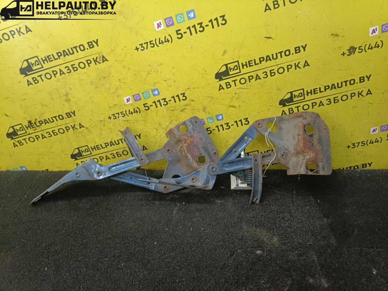 петля капота Chevrolet Lumina 2 поколение 1996, 3.1 л., i, бензин, АКПП, минивэн, передний привод, MINIVAN - фото №1