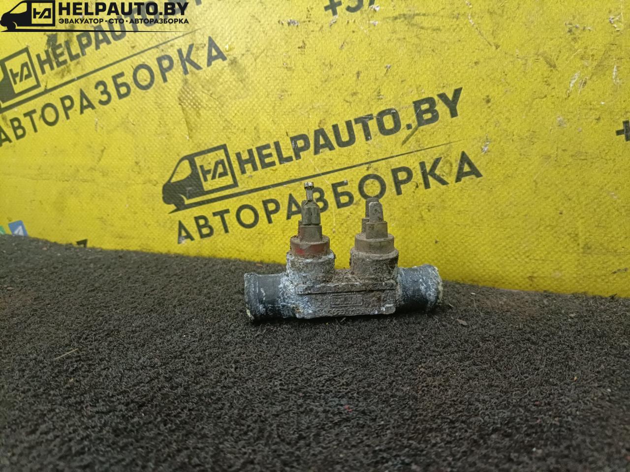 датчик температуры охлаждающей жидкости Volkswagen Golf 2 поколение 1986, 1.6 л., i, бензин, МКПП, передний привод - фото №1