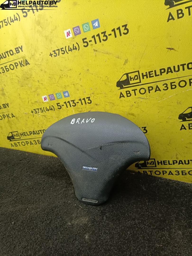 подушка безопасности водителя Fiat Bravo 1 поколение 1999, 1.2 л., i, бензин, МКПП, хетчбэк 3 дв., передний привод, 188A5000 - фото №1