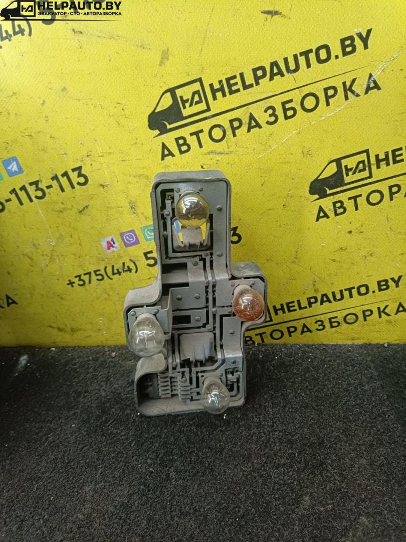панель заднего правого фонаря Fiat Brava 1 поколение 1998, 1.4 л., i, бензин, МКПП, хетчбэк 5 дв., передний привод - фото №1