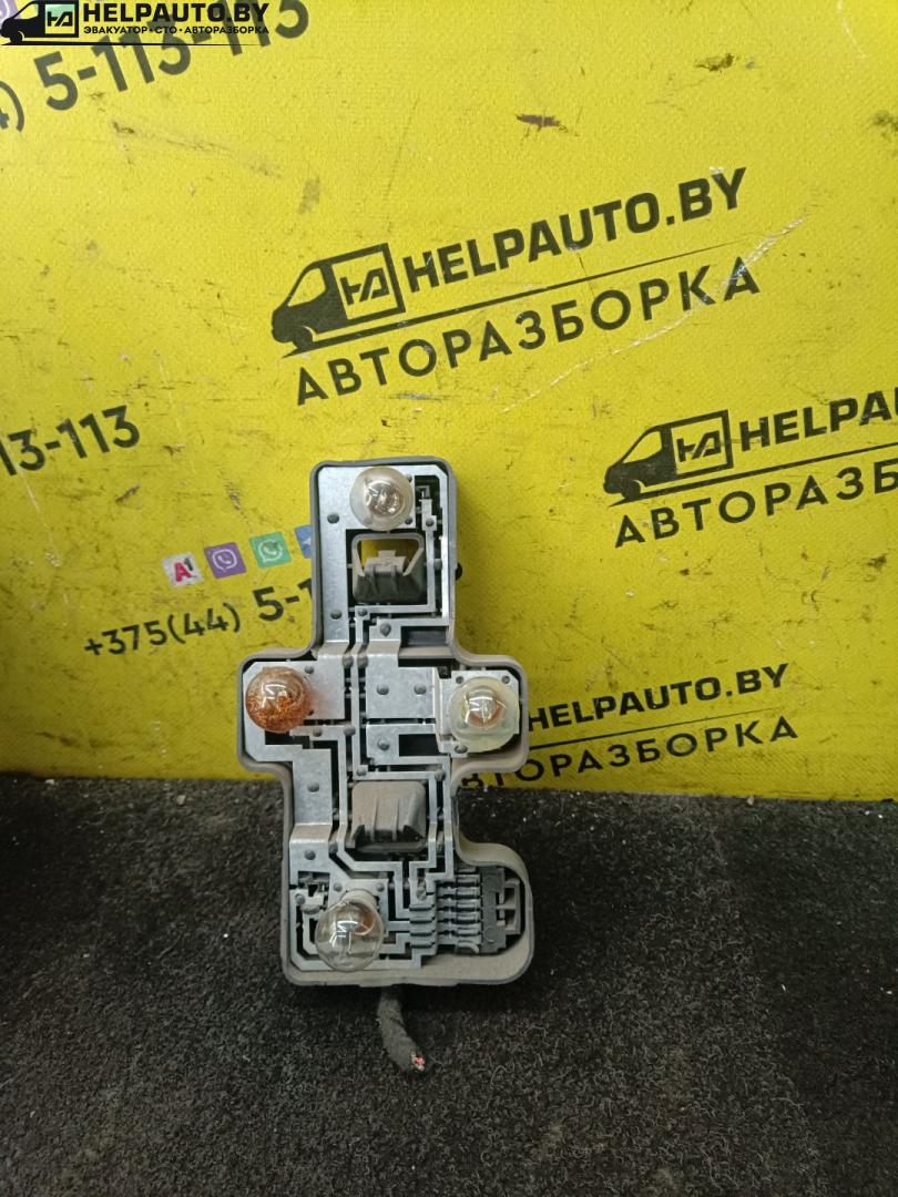 панель заднего правого фонаря Fiat Brava 1 поколение 1998, 1.4 л., i, бензин, МКПП, хетчбэк 5 дв., передний привод - фото №1