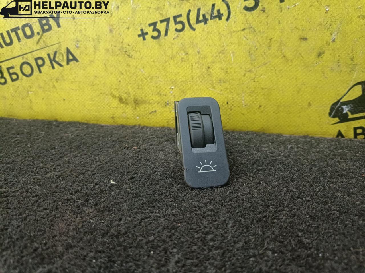 кнопка освещения панели приборов Peugeot 206 1 поколение 2000, 1.6 л., i, бензин, 5МКПП, хетчбэк 5 дв., передний привод, NFZ - фото №1
