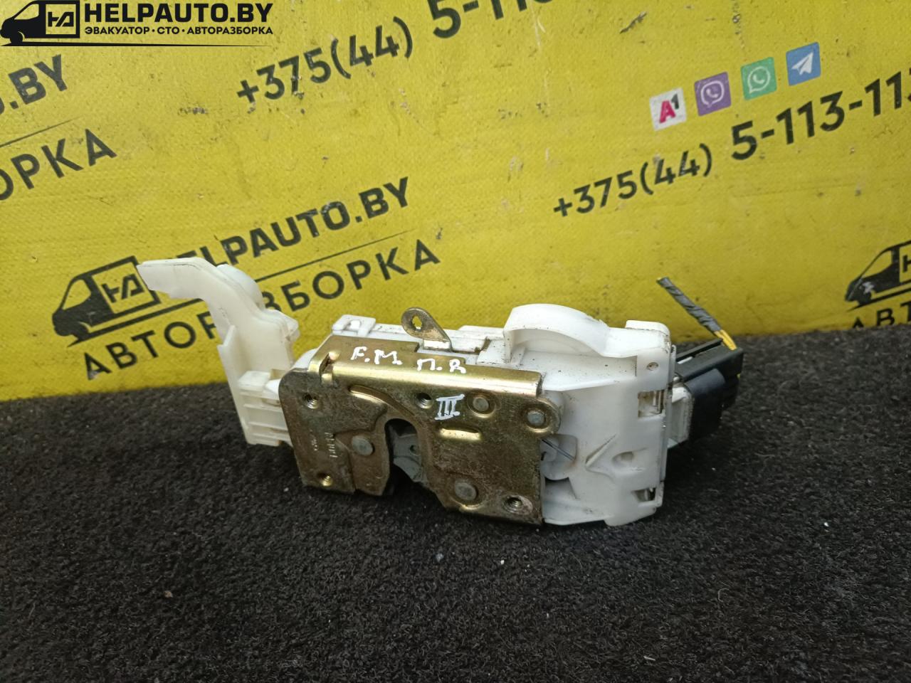 замок двери передней правой Ford Mondeo 3 поколение 2001, 1.8 л., i, CHBA, бензин, МКПП, серебристый, седан, передний привод - фото №1