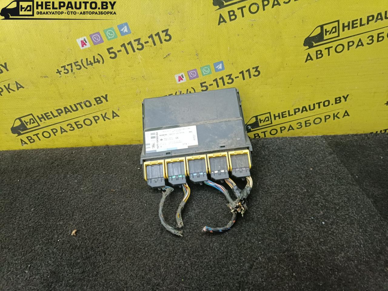 блок комфорта Ford Mondeo 3 поколение 2001, 1.8 л., i, CHBA, бензин, МКПП, серебристый, седан, передний привод - фото №1