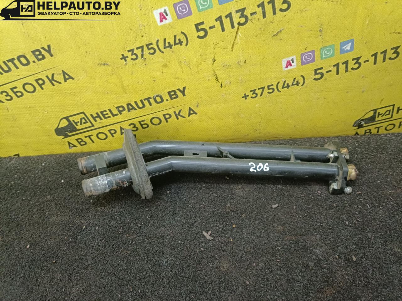 патрубок отопителя (печки) Peugeot 206 1 поколение 2000, 1.6 л., i, бензин, МКПП, хетчбэк 5 дв., передний привод, NFZ - фото №1