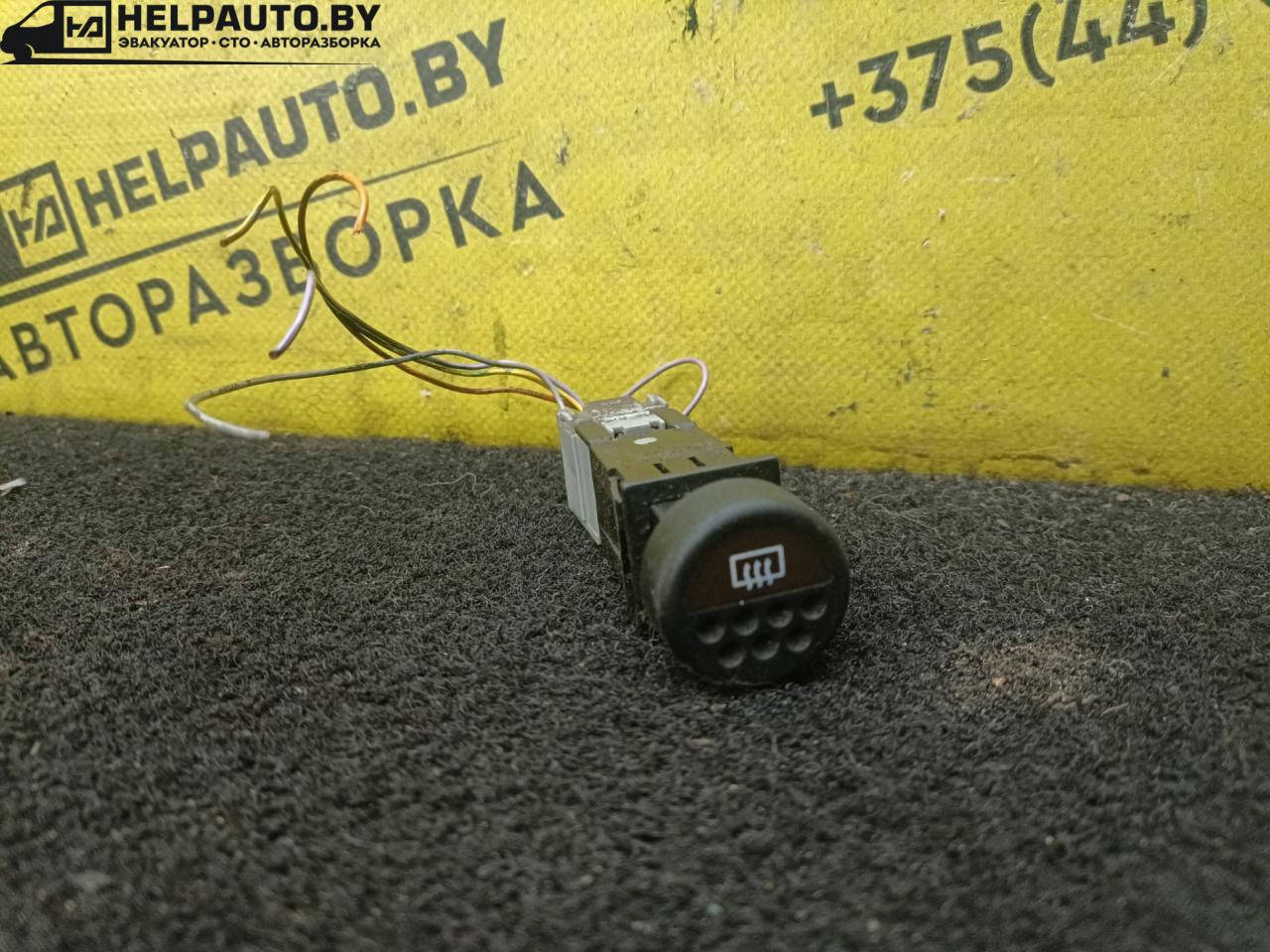 Кнопка подогрева заднего стекла Peugeot 106 1 поколение (1991 - 1996), бензин, МКПП, хетчбэк 3 дв. - фото №1