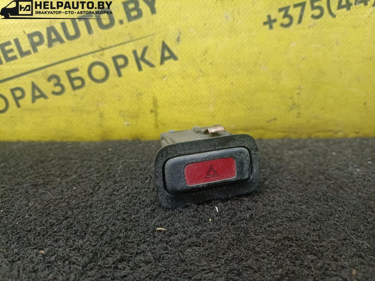 кнопка аварийной сигнализации Rover 400 Series 2 поколение 1998, 1.6 л., бензин, МКПП, зеленый, хетчбэк 5 дв. - фото №1
