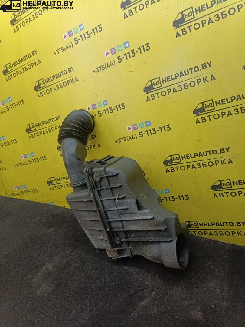 корпус воздушного фильтра Rover 400 Series 2 поколение 1995, 1.6 л., бензин, МКПП, серебристый, хетчбэк 5 дв. - фото №1