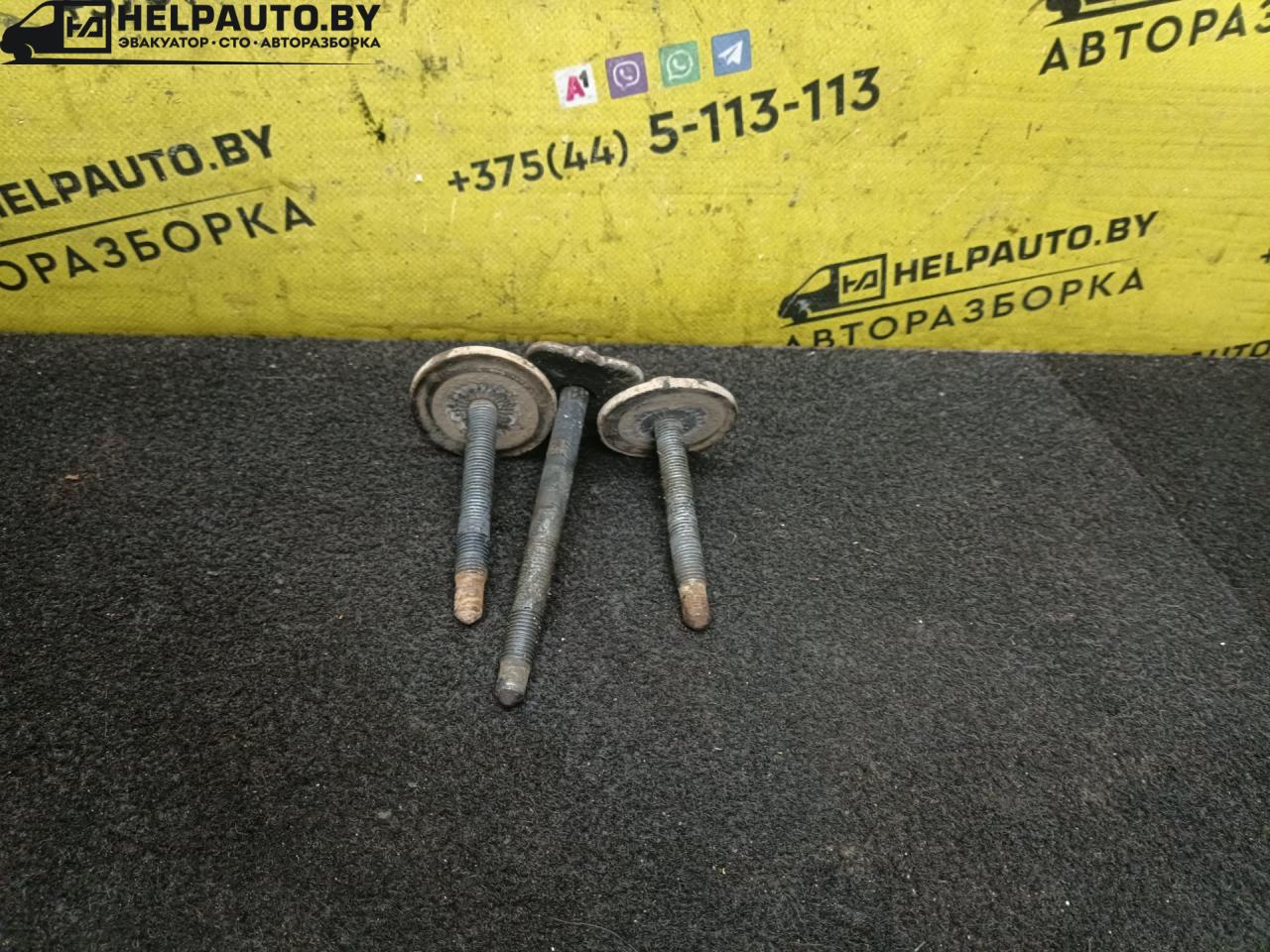 балка подвески передняя (подрамник) Audi 100 4A/C4 1992, 2.3 л., NF, бензин, МКПП, синий, седан - фото №1