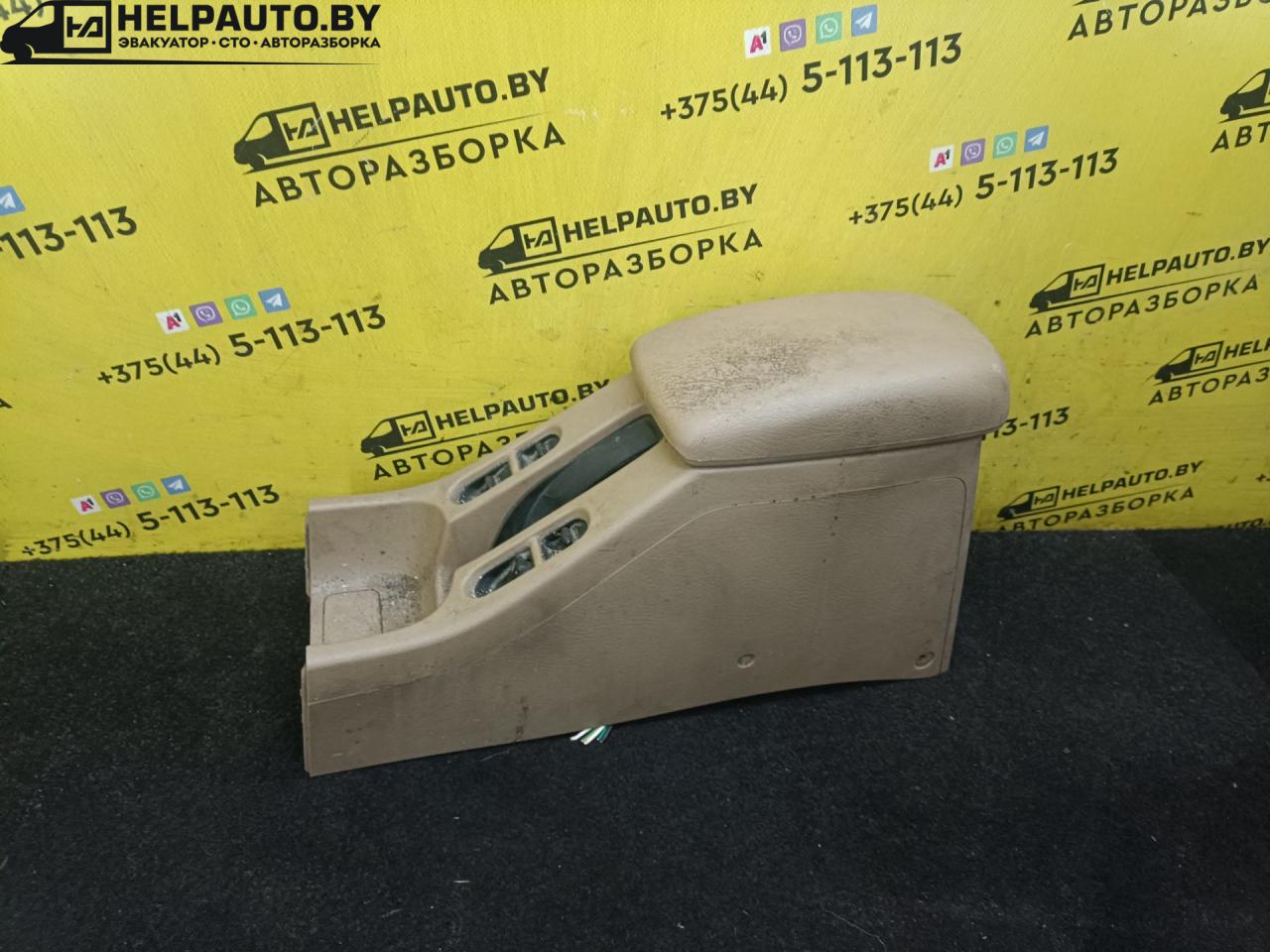 подлокотник Rover 400 Series 2 поколение 1997, 1.6 л., бензин, МКПП, зеленый, хетчбэк 5 дв. - фото №1