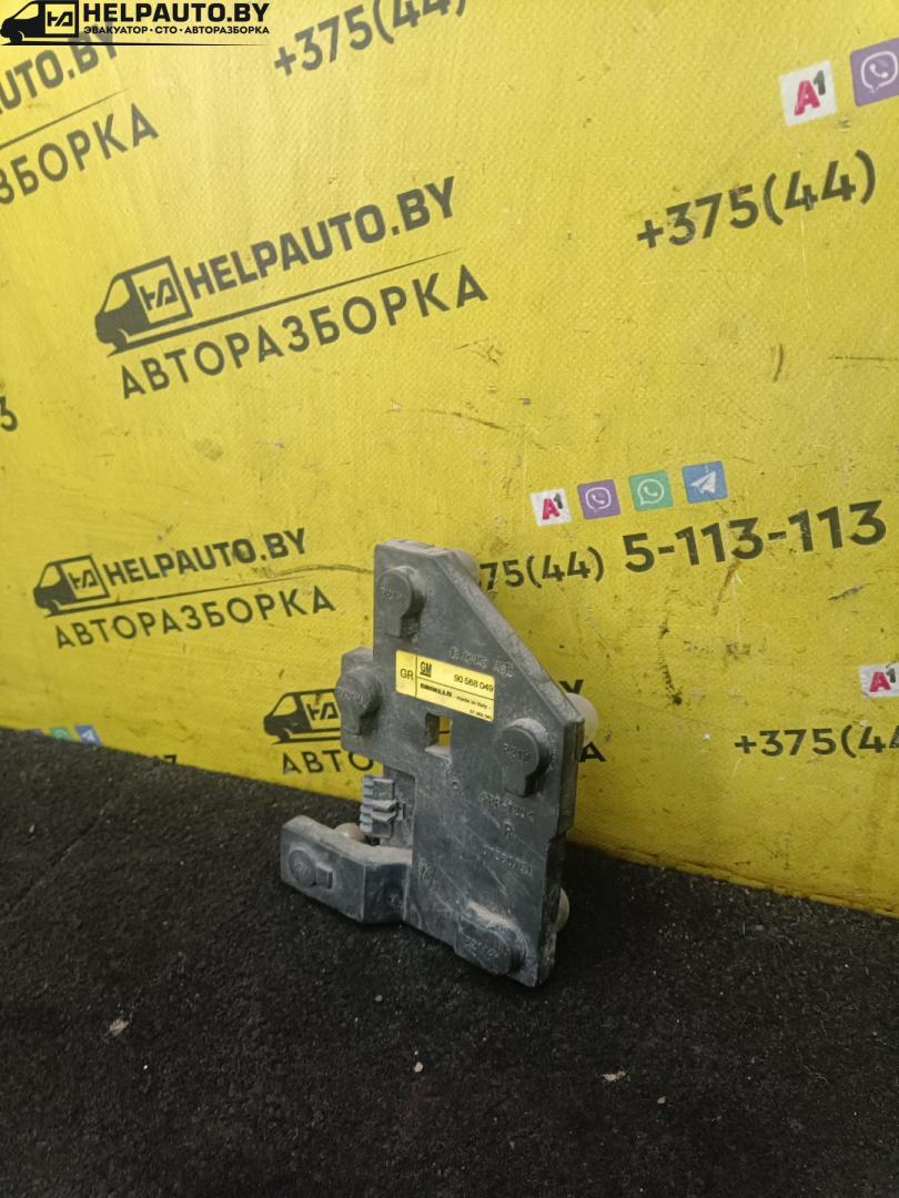 панель заднего правого фонаря Opel Vectra B 1998, 1.6 л., бензин, МКПП, хетчбэк 5 дв. - фото №1