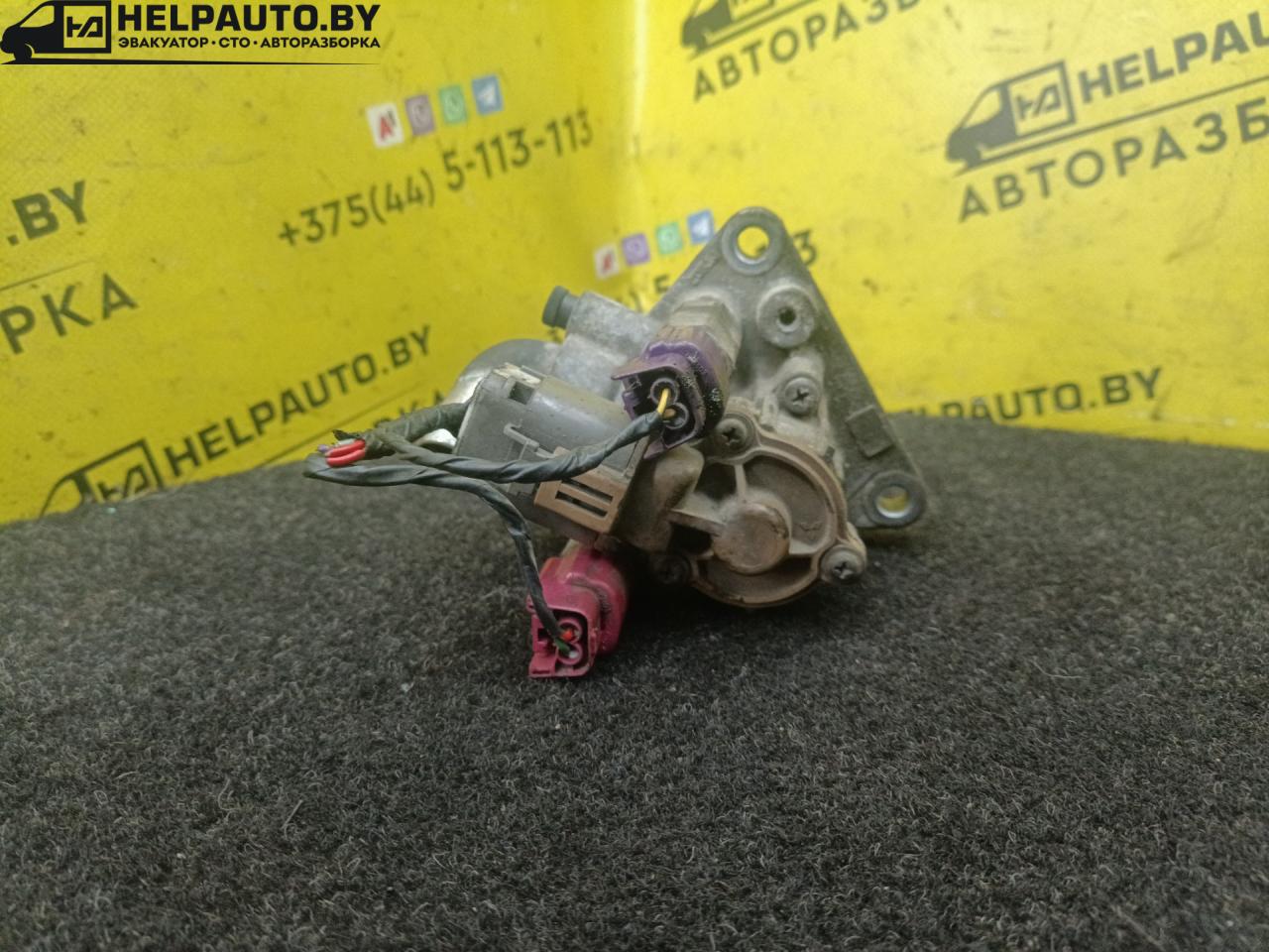 клапан EGR Nissan Maxima A32 2000, 3.0 л., VQ30DE, бензин, МКПП, бордовый, седан - фото №1