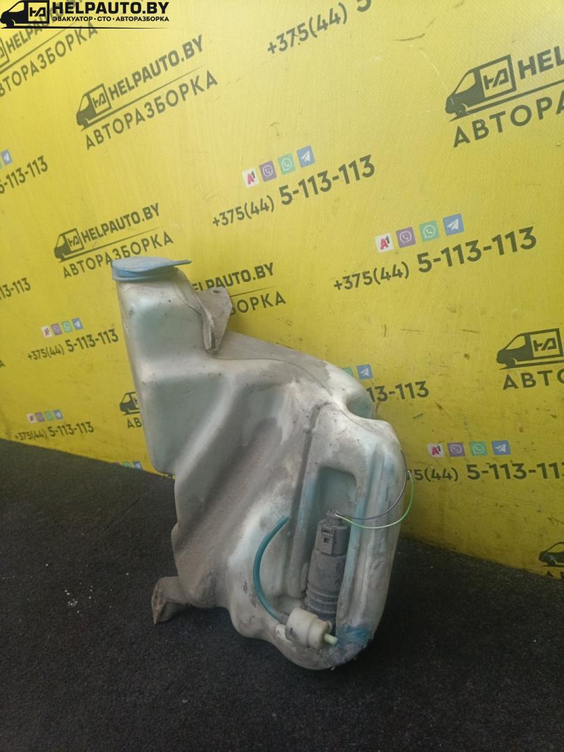 бачок омывателя Audi A6 4B/C5 1999, 2.5 л., дизель, АКПП, зеленый, универсал - фото №1