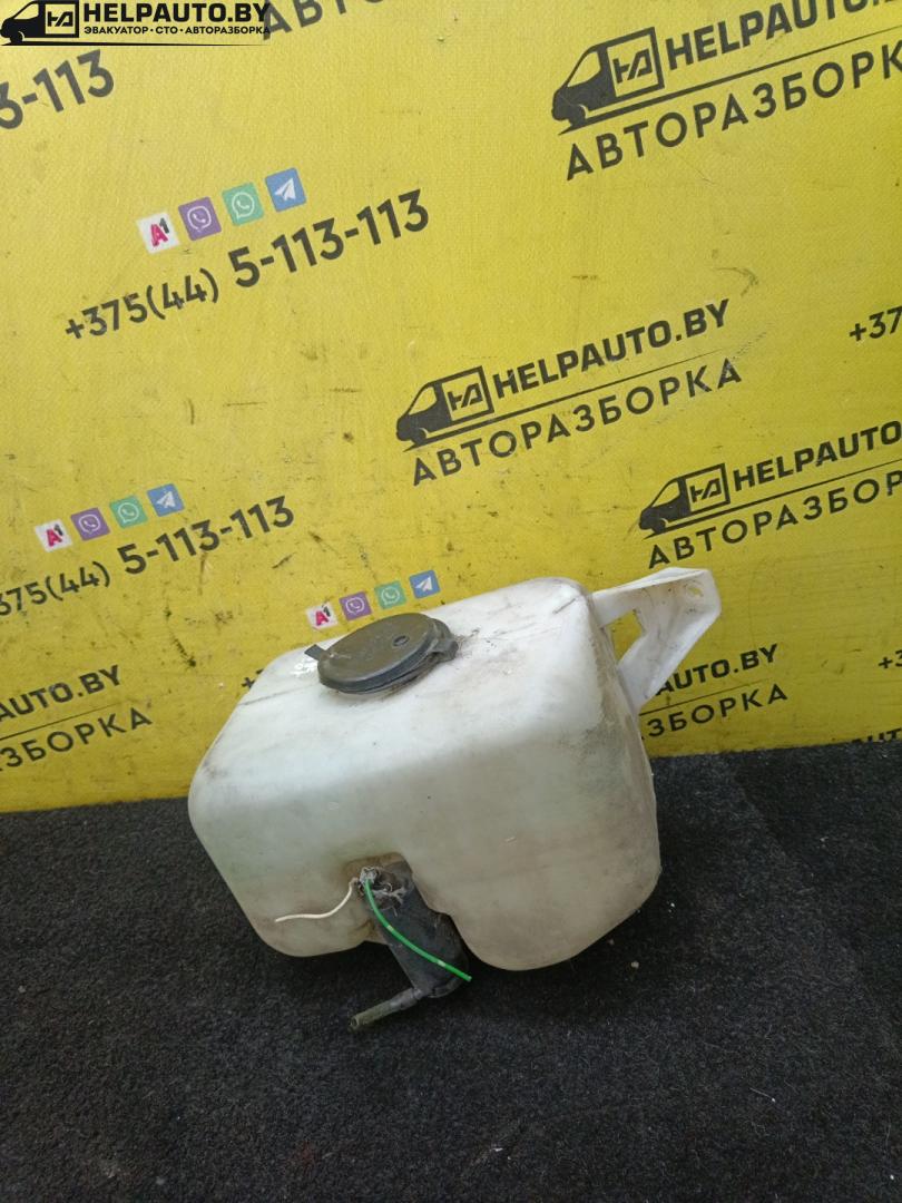 бачок омывателя Peugeot 405 1 поколение 1991, 1.8 л., дизель, МКПП, красный, универсал - фото №1