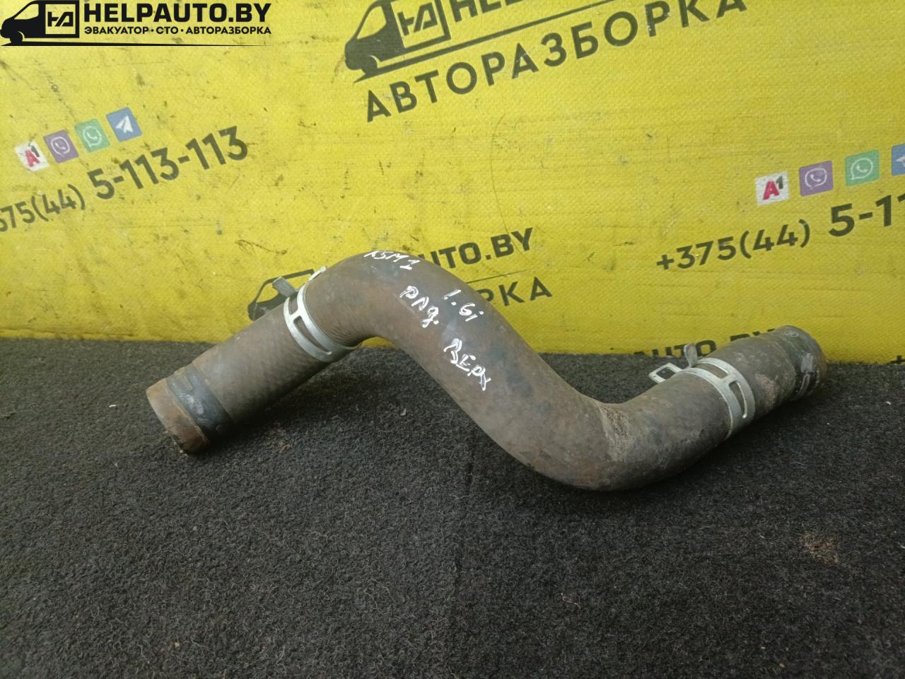 патрубок радиатора Kia Shuma 1 поколение 1999, 1.5 л., BFD, бензин, МКПП, зеленый, хетчбэк 5 дв., передний привод - фото №1