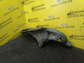 воздуховод (дефлектор) радиатора Kia Shuma 1 поколение 1999, 1.5 л., BFD, бензин, МКПП, зеленый, хетчбэк 5 дв., передний привод