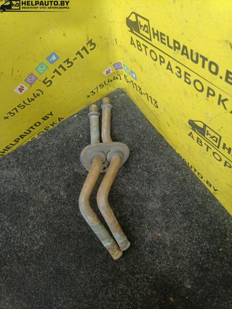 патрубок отопителя (печки) Toyota Carina E 1 поколение 1997, 2.0 л., дизель, МКПП, зеленый, седан - фото №1