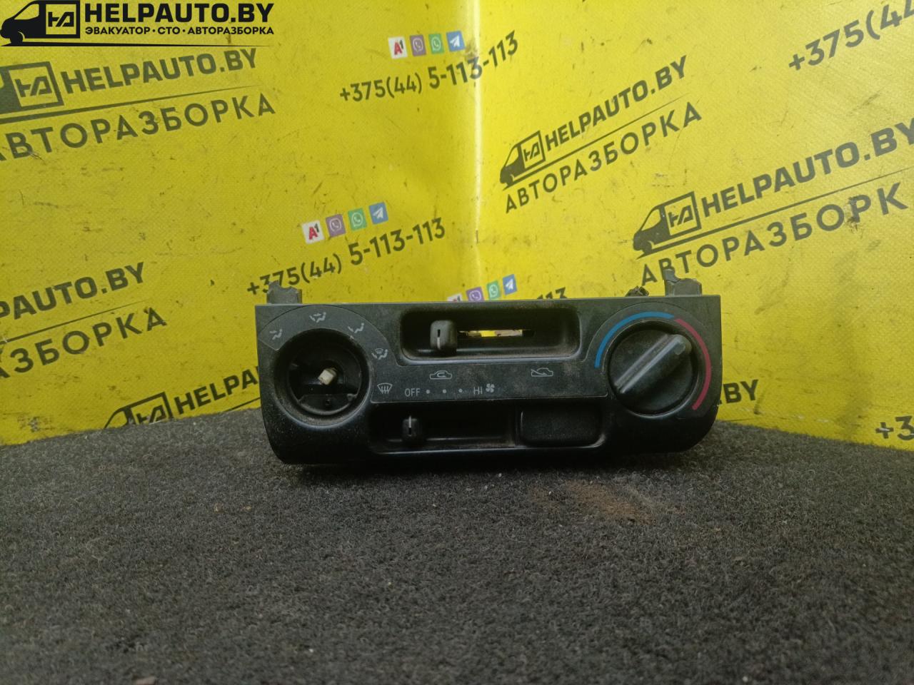 блок управления печки / климат-контроля Toyota Carina E 1 поколение 1997, 2.0 л., дизель, МКПП, зеленый, седан - фото №1