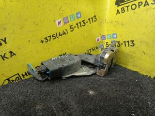 замок двери передней левой Mitsubishi Carisma 1 поколение 1997, 1.9 л., F8QT, дизель, МКПП, зеленый, хетчбэк 5 дв.