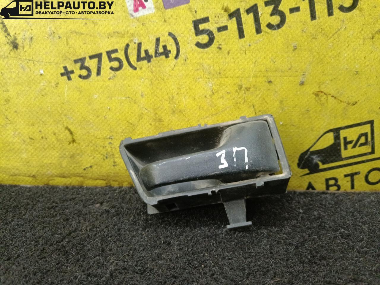 ручка внутренняя задняя правая Volkswagen Golf 2 поколение 1988, 1.6 л., 1F, бензин, МКПП, белый, хетчбэк 5 дв. - фото №1