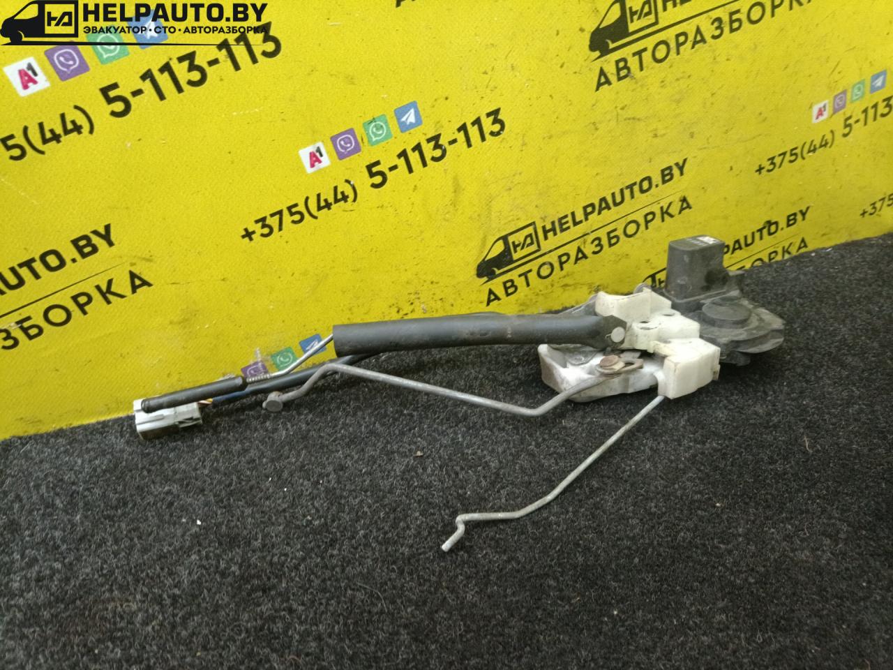 замок двери передней правой Rover 400 Series 2 поколение 1997, 1.6 л., бензин, МКПП, зеленый, хетчбэк 5 дв. - фото №1