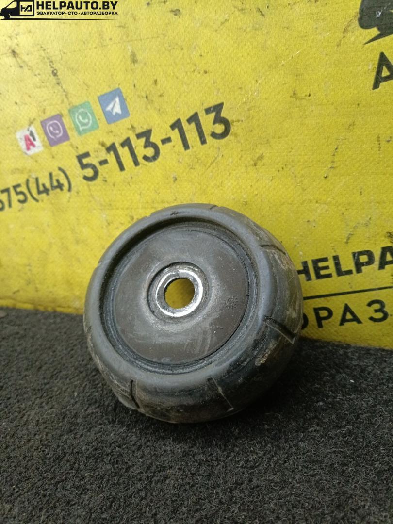 опора амортизатора верхняя (чашка) Opel Vectra A 1991, 1.8 л., i, бензин, МКПП, хетчбэк 5 дв., передний привод - фото №1