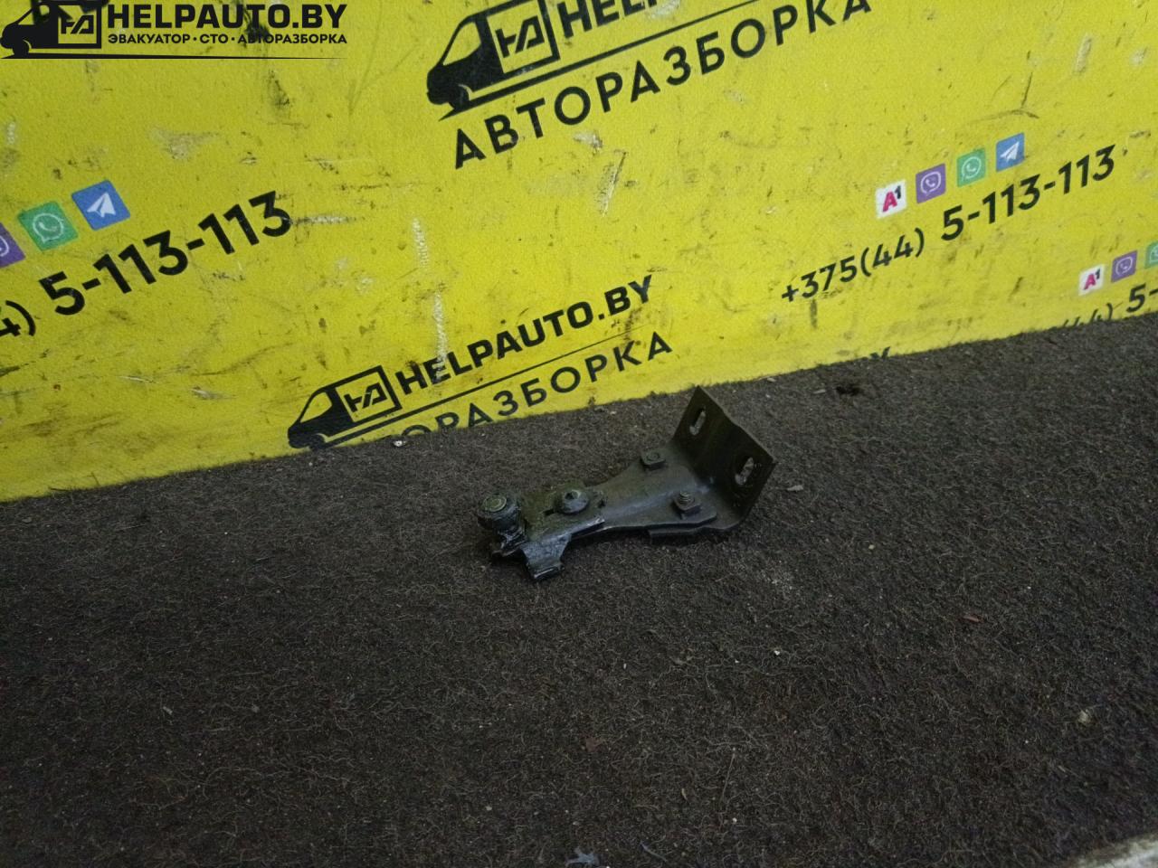 ролик двери сдвижной Chrysler Voyager 3 поколение 1998, 2.4 л., EDZ, бензин, МКПП, зеленый, минивэн, передний привод - фото №1
