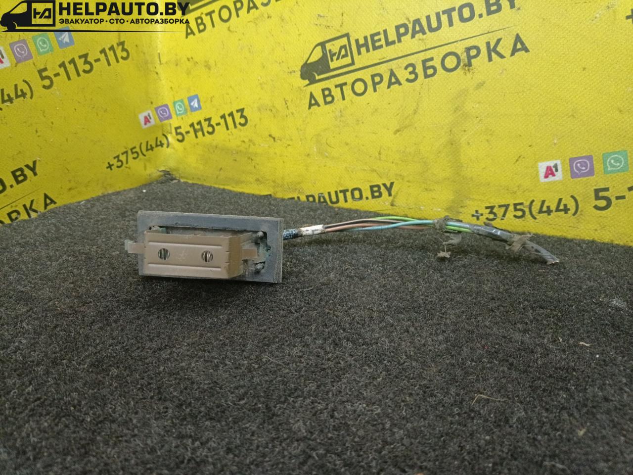 сопротивление печки Dodge Neon 2 поколение 2003, 2.0 л., ECC, бензин, АКПП, красный, седан - фото №1